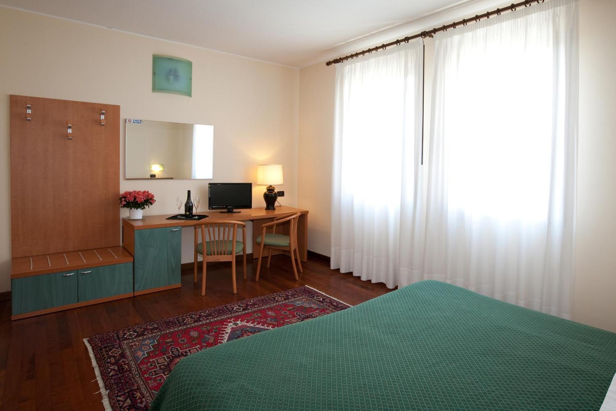 Hotel Valbrenta Limena Kültér fotó